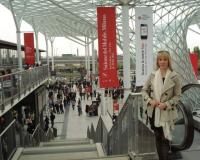 Salone Del Mobile 2014 milánói lakberendezési kiállítás bejáratánál