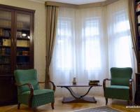 A megvalósult Art Deco stílusú dolgozószoba bútorai