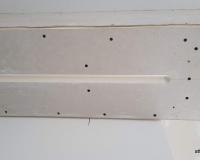 Gipszkartonba mart LED profil helye